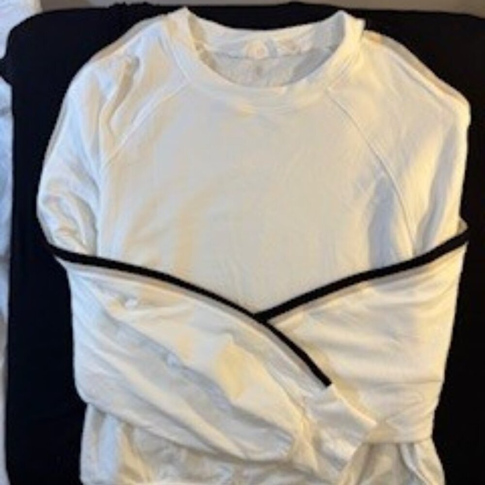 TAVI - Sweatshirt White with Black and Brown accent Stripes - NEW - Picture 2 of 3